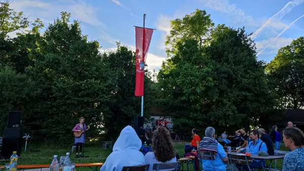 Konzert der Sommerbühne Immenreute am Abend